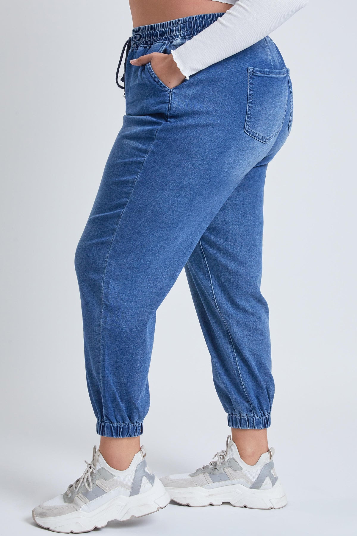 M Warm Medium Blue