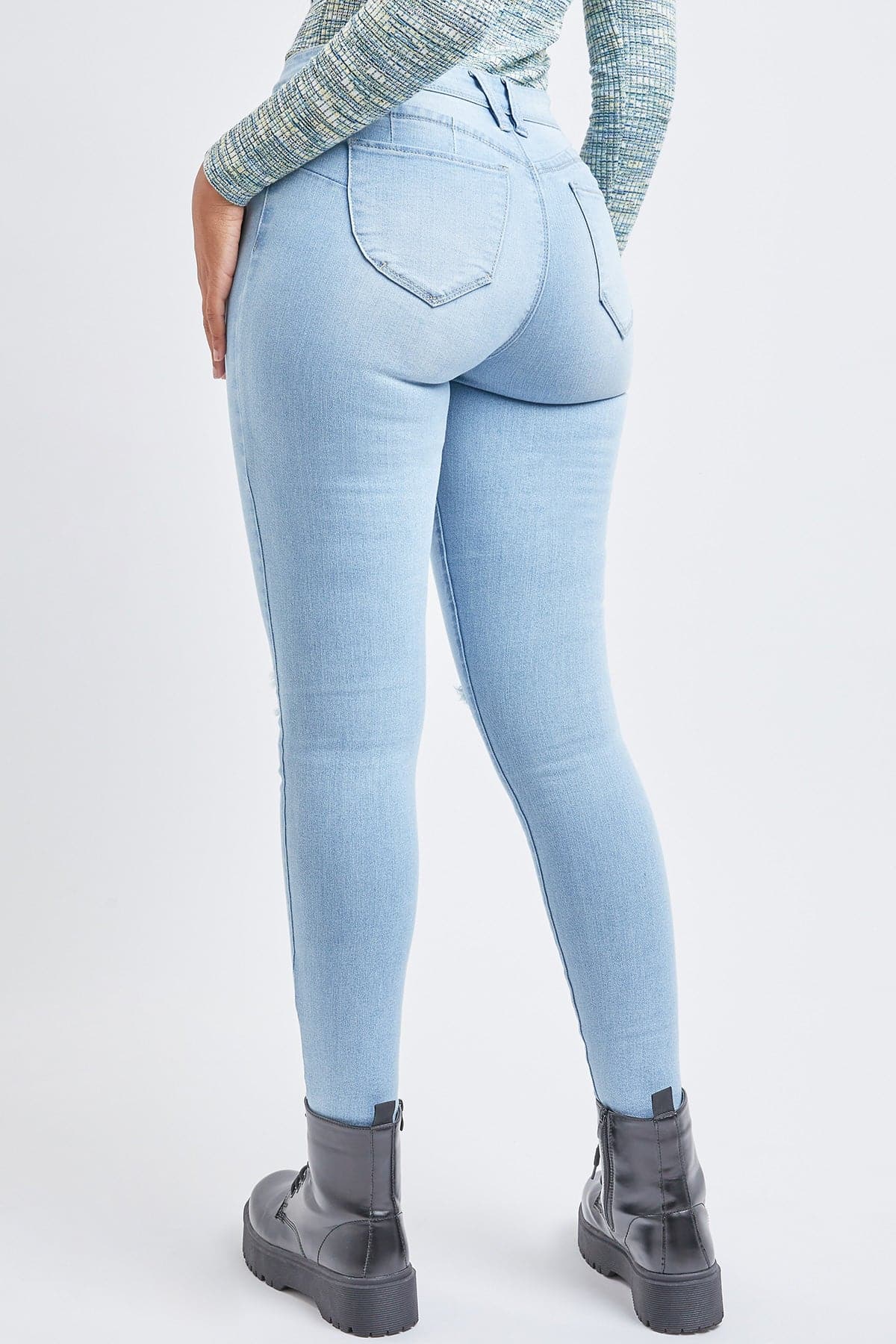 L Light Blue Rips