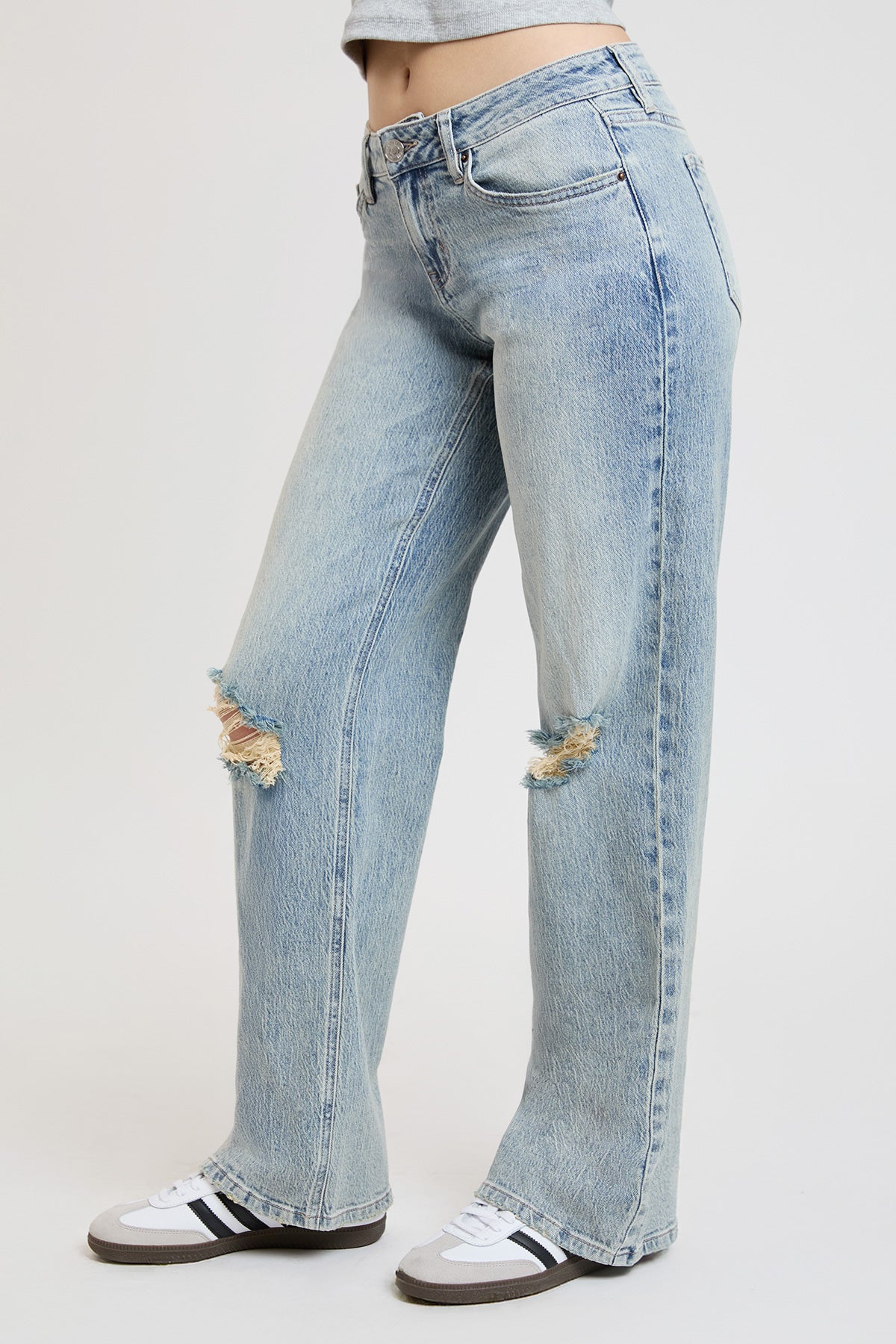 L Light Blue Rips