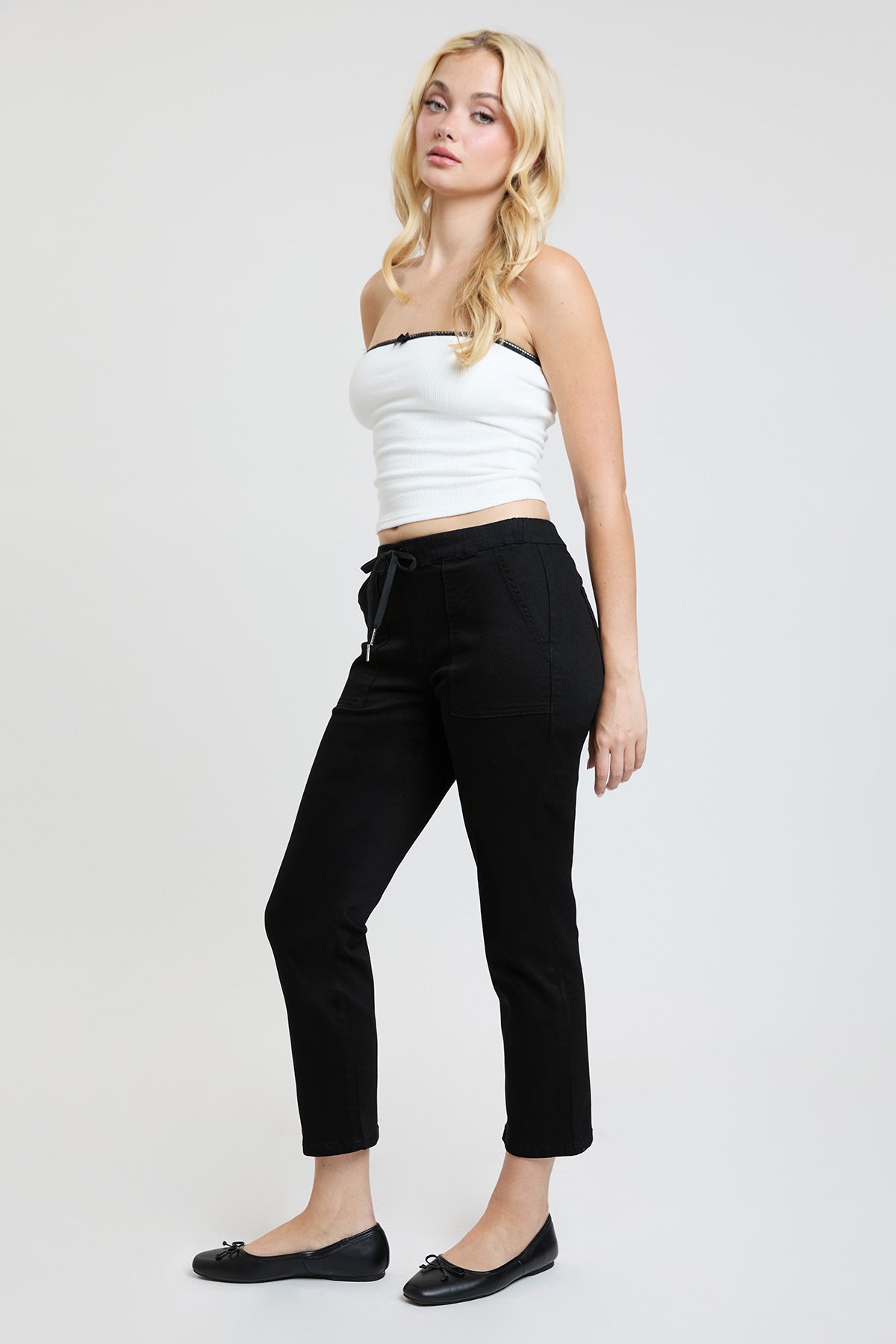 Women's High Rise Pull On Straight Leg Jogger