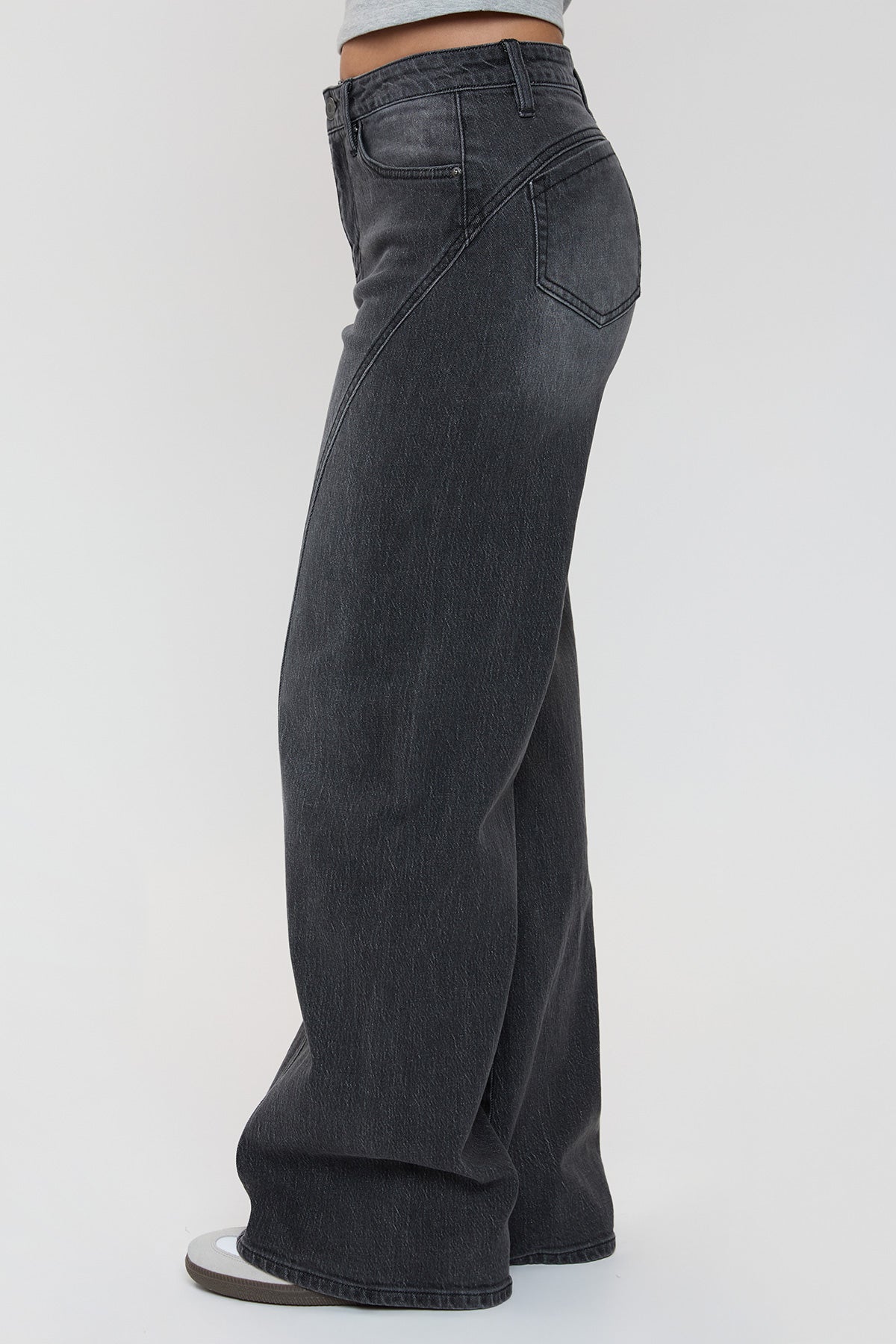 W Black