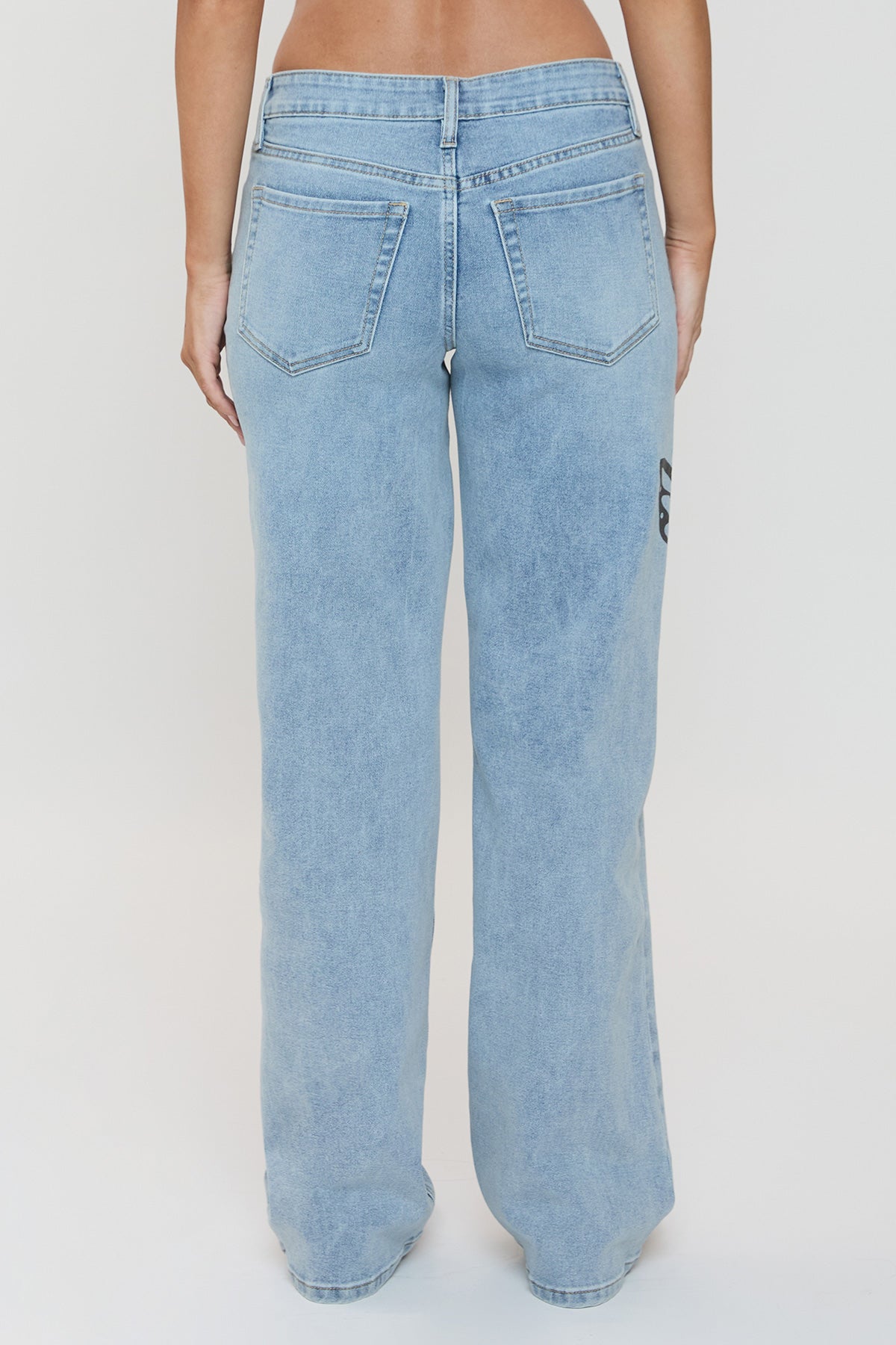 L Light Blue Rips