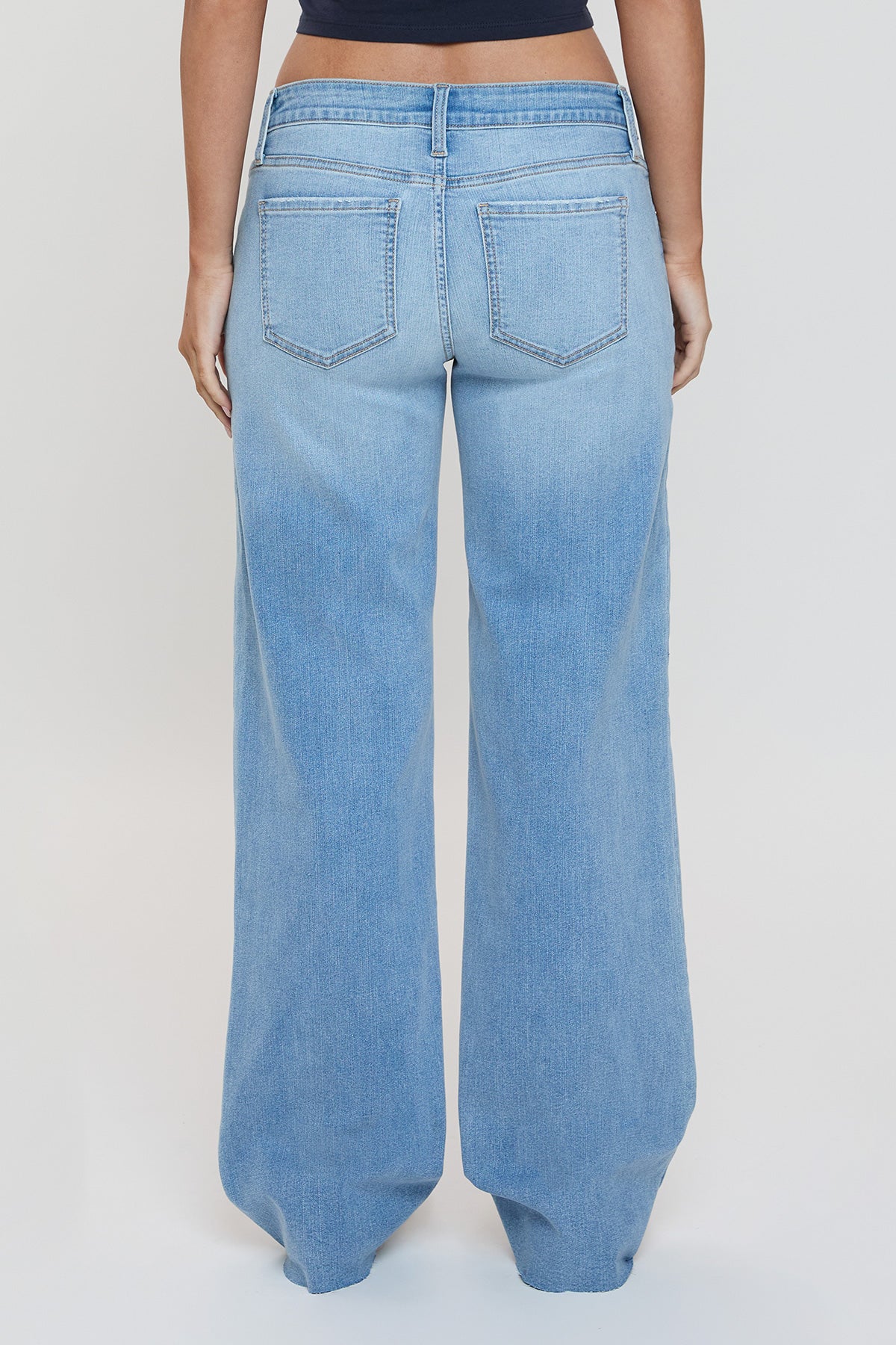 L Light Blue Rips