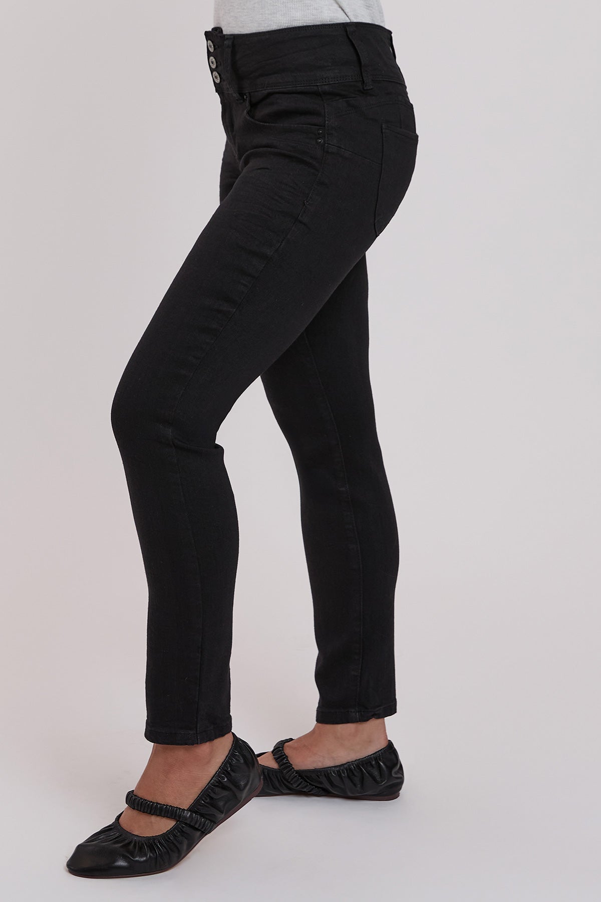 Women's Petite WannaBettaButt 3 Button Skinny Ankle Sustainable Jean