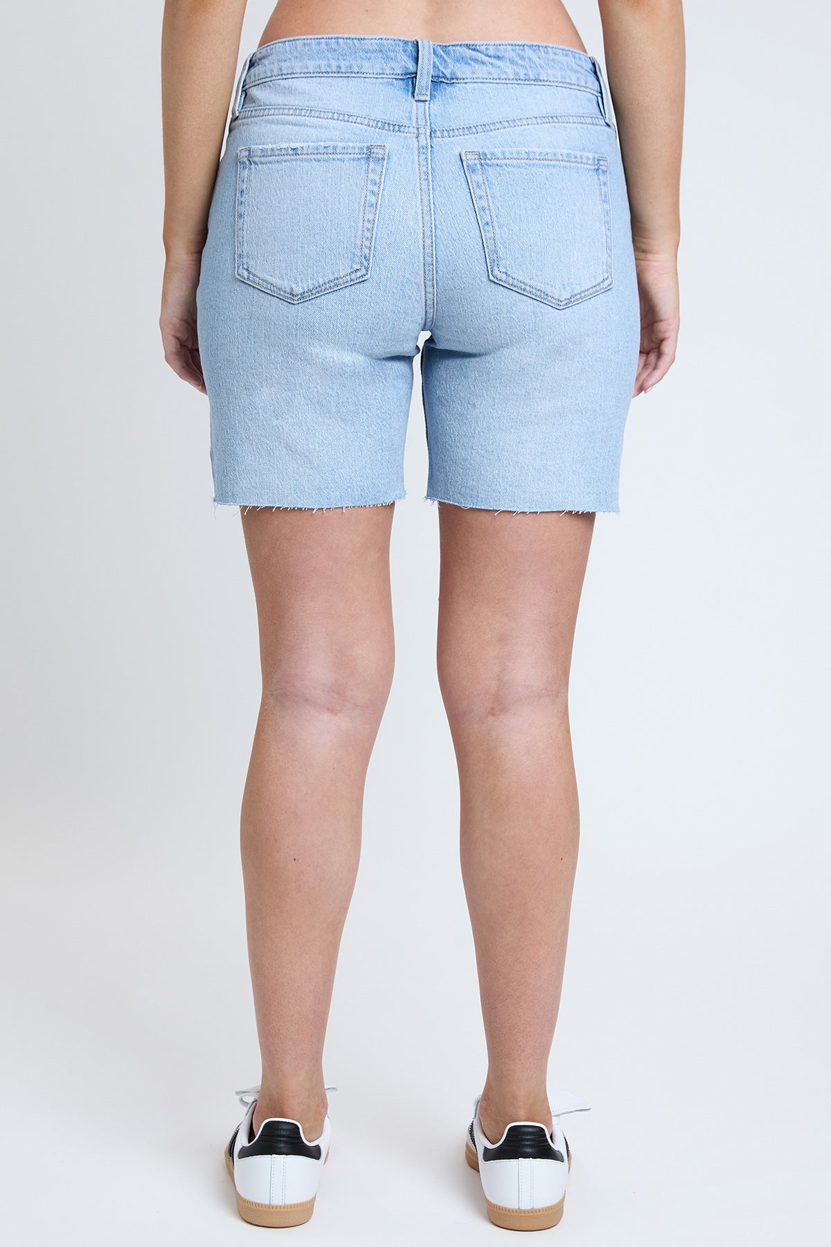L Light Blue Rips