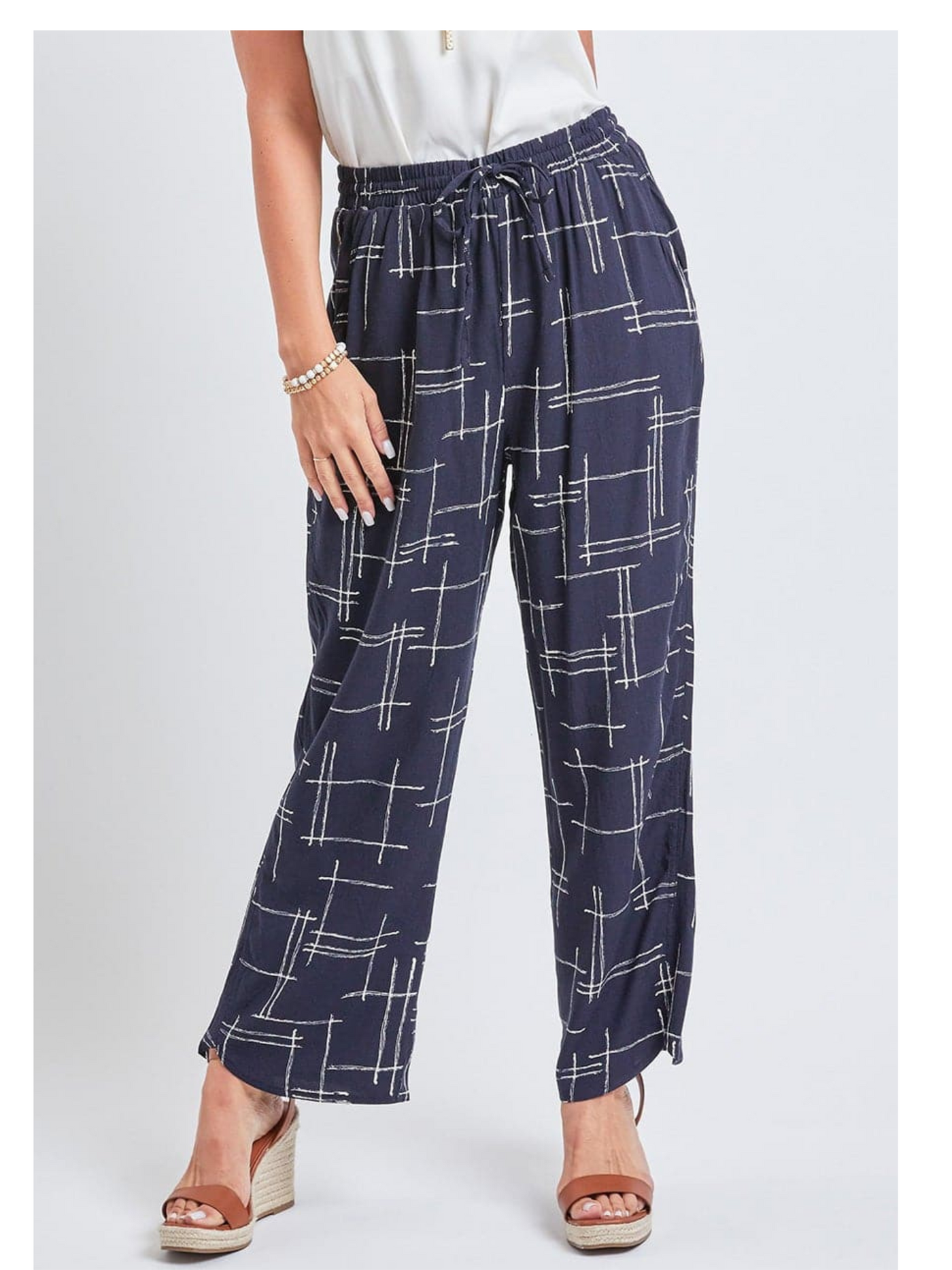 Women's Pull-On Stove Pipe Pant With Tulip Hem Detail
