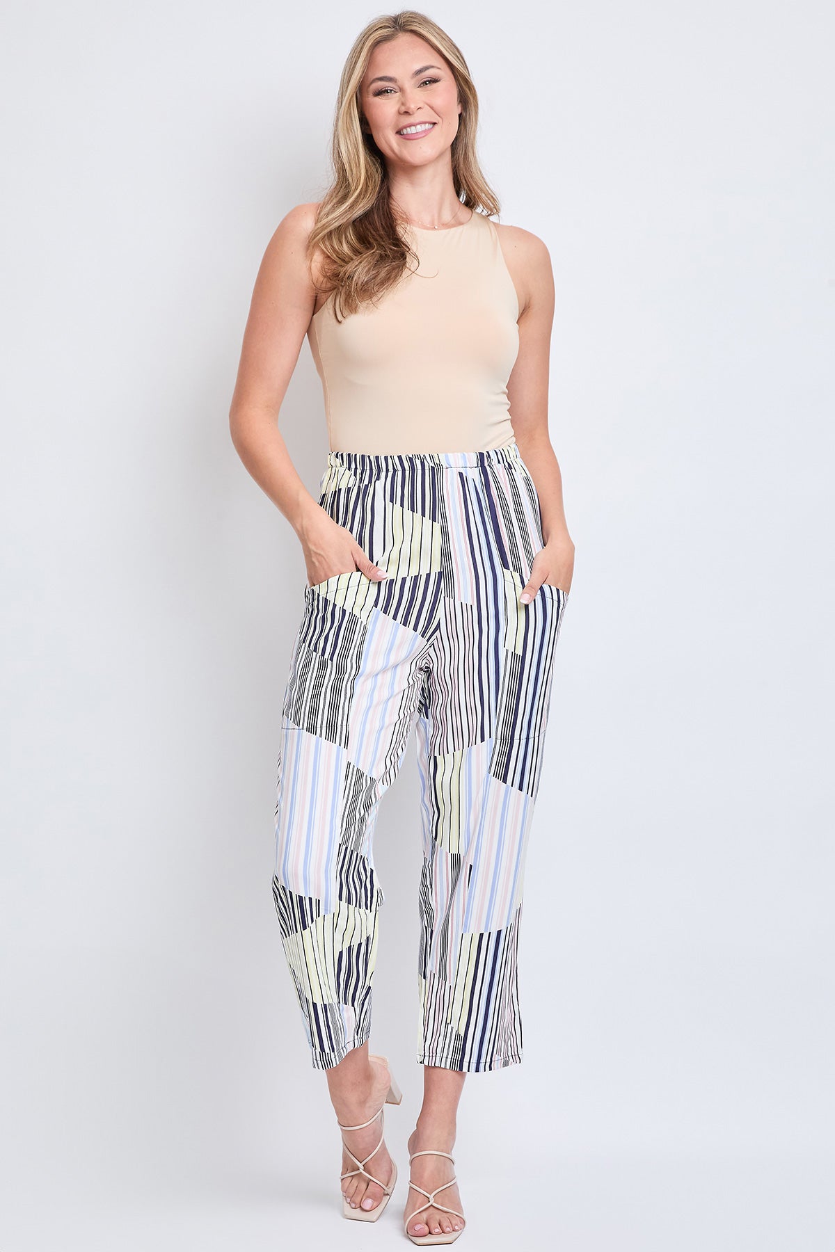 Women's Pull-On Relaxed High Rise Pant