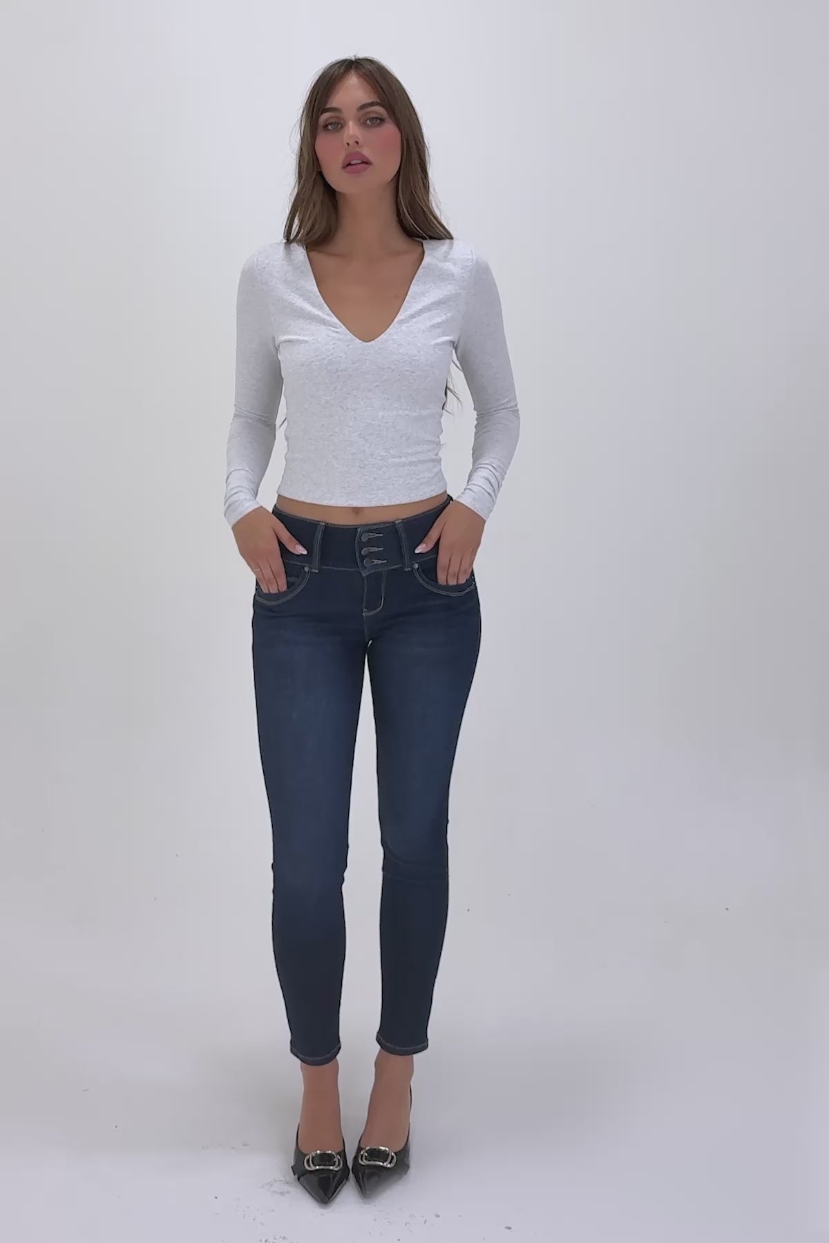 Women's Luxe Mid Rise 3-Button WannaBettaButt Skinny Jeans