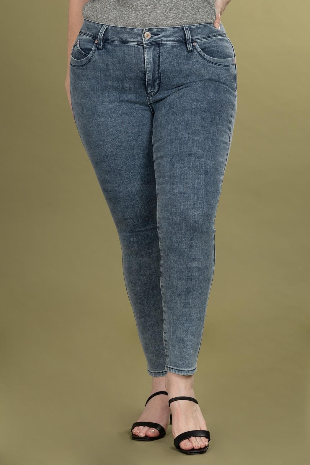 Women Plus Size Wannabettabutt Mid Rise Denim Skinny Jean Xp774301