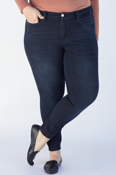 Women Plus Size Curvy Fit High Rise Skinny Jean Made With Recycled Fibers Xp988951N