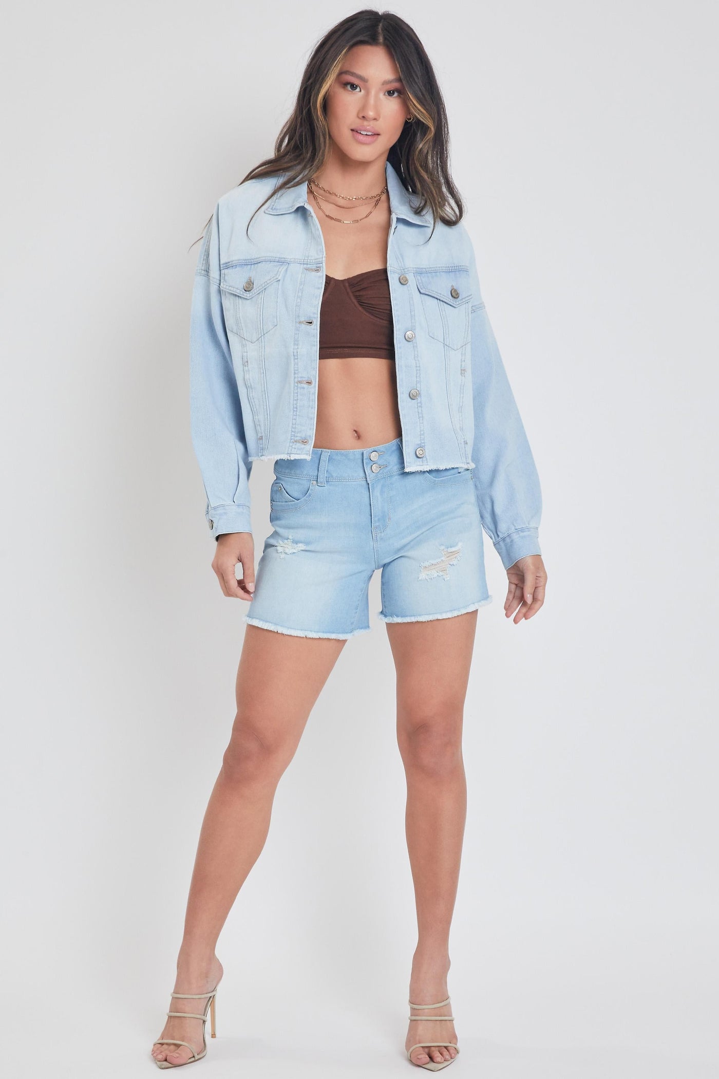 Junior Cropped Denim Jacket With Raw Hem J108076