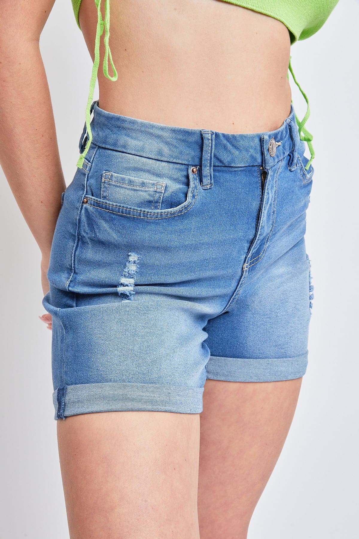 Women's Curvy Fit  Shorts With Cuffed Hem