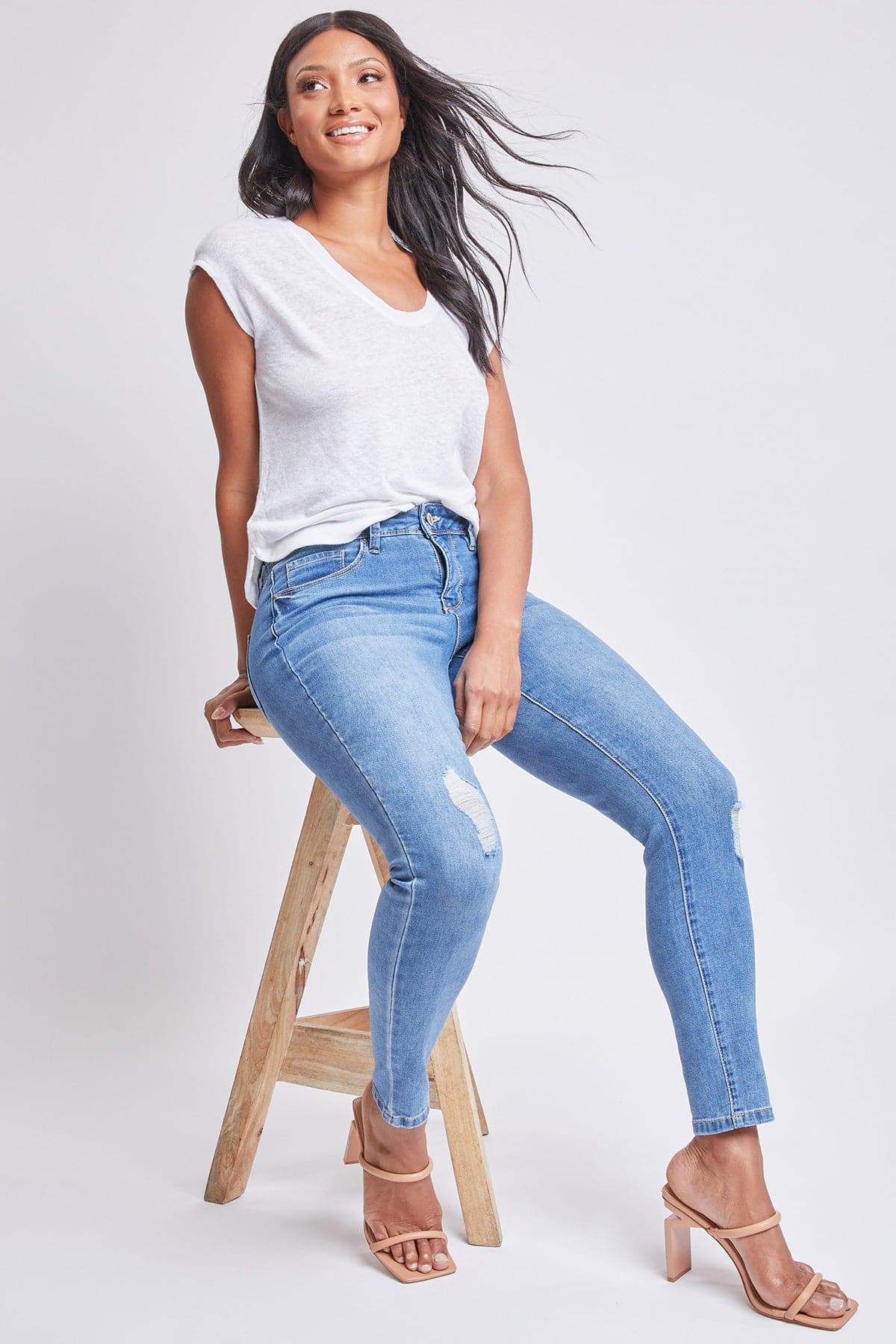Women's Essential High Rise Skinny Jean