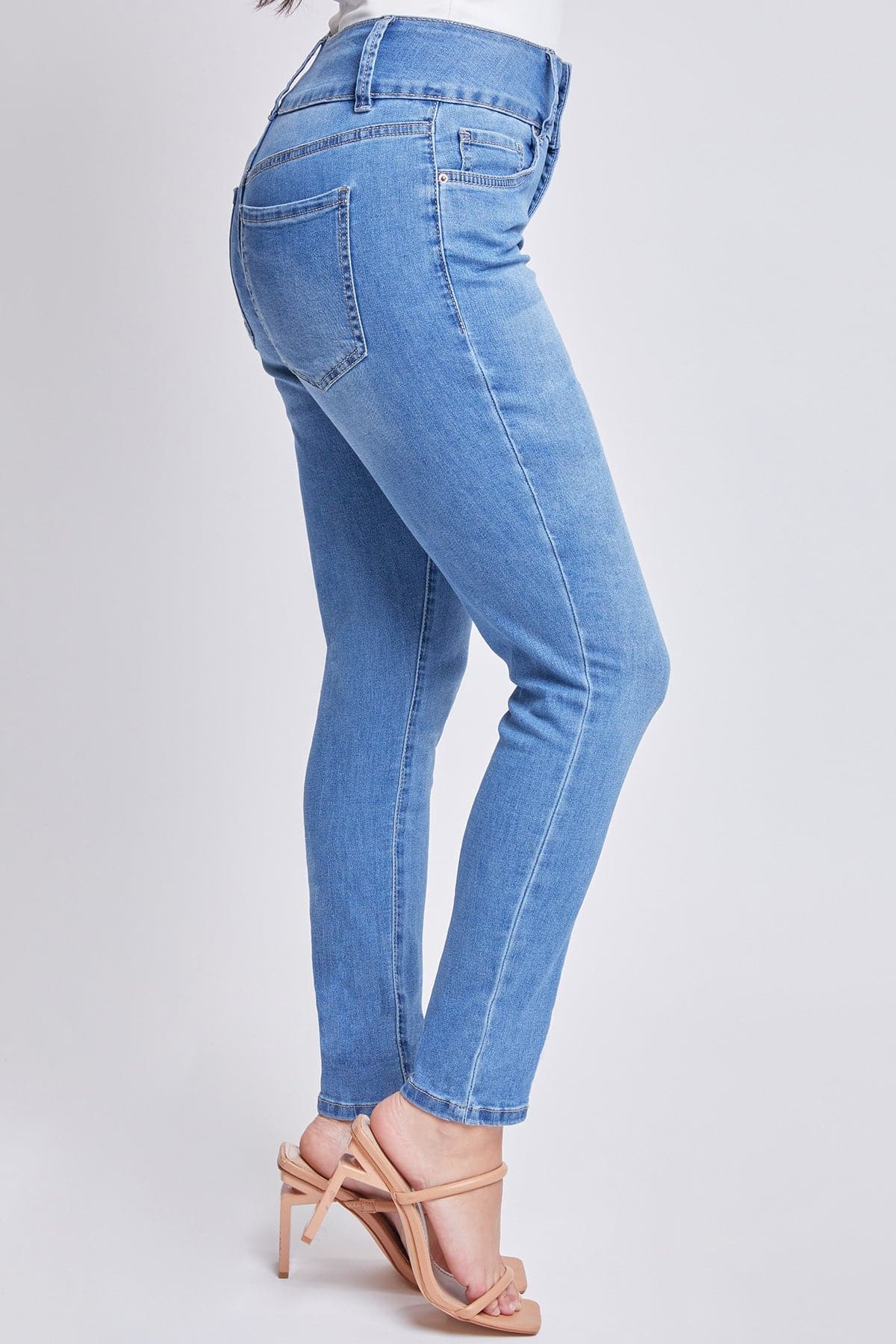 Women's Essential 3 Button High Rise Skinny Jean with Functional Front Pockets