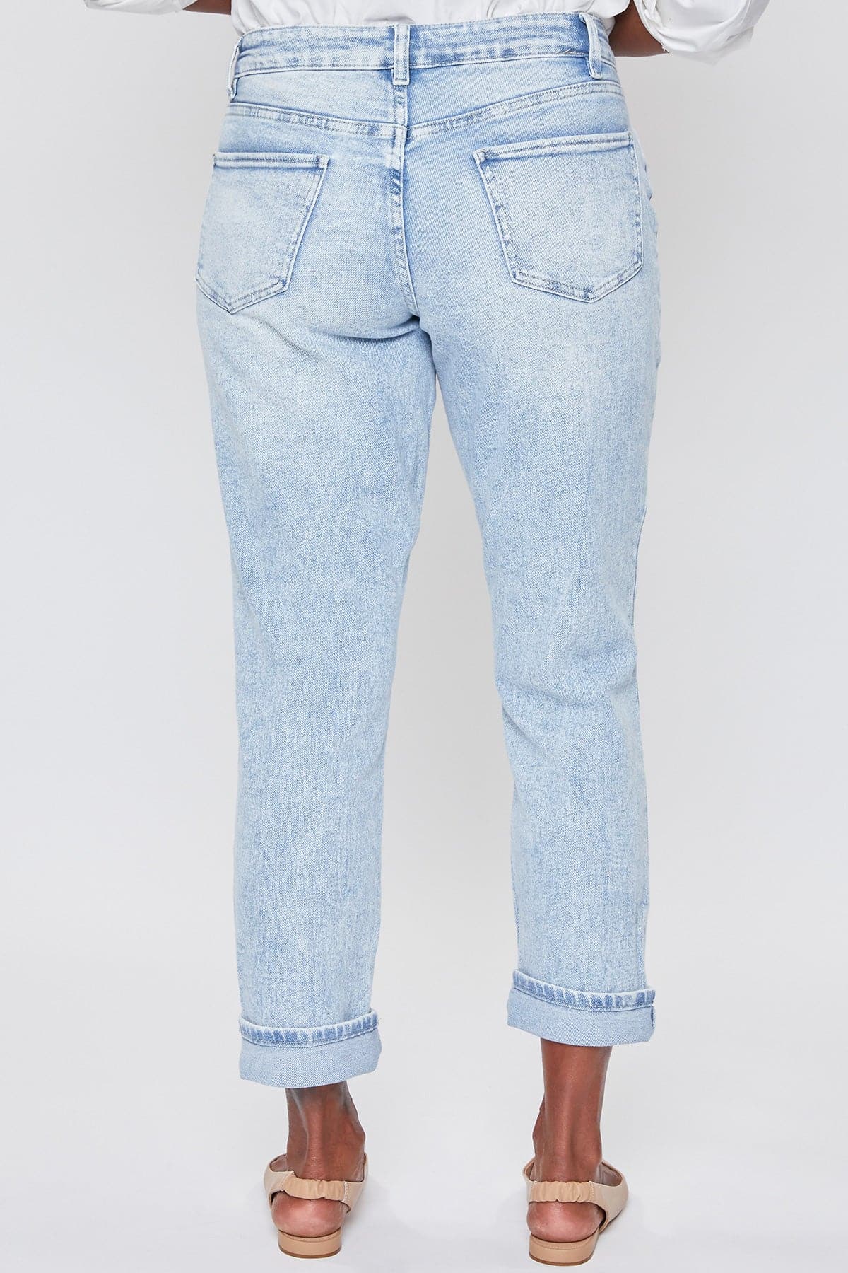 Women's High Rise Vintage Wash Straight Cuff Jean