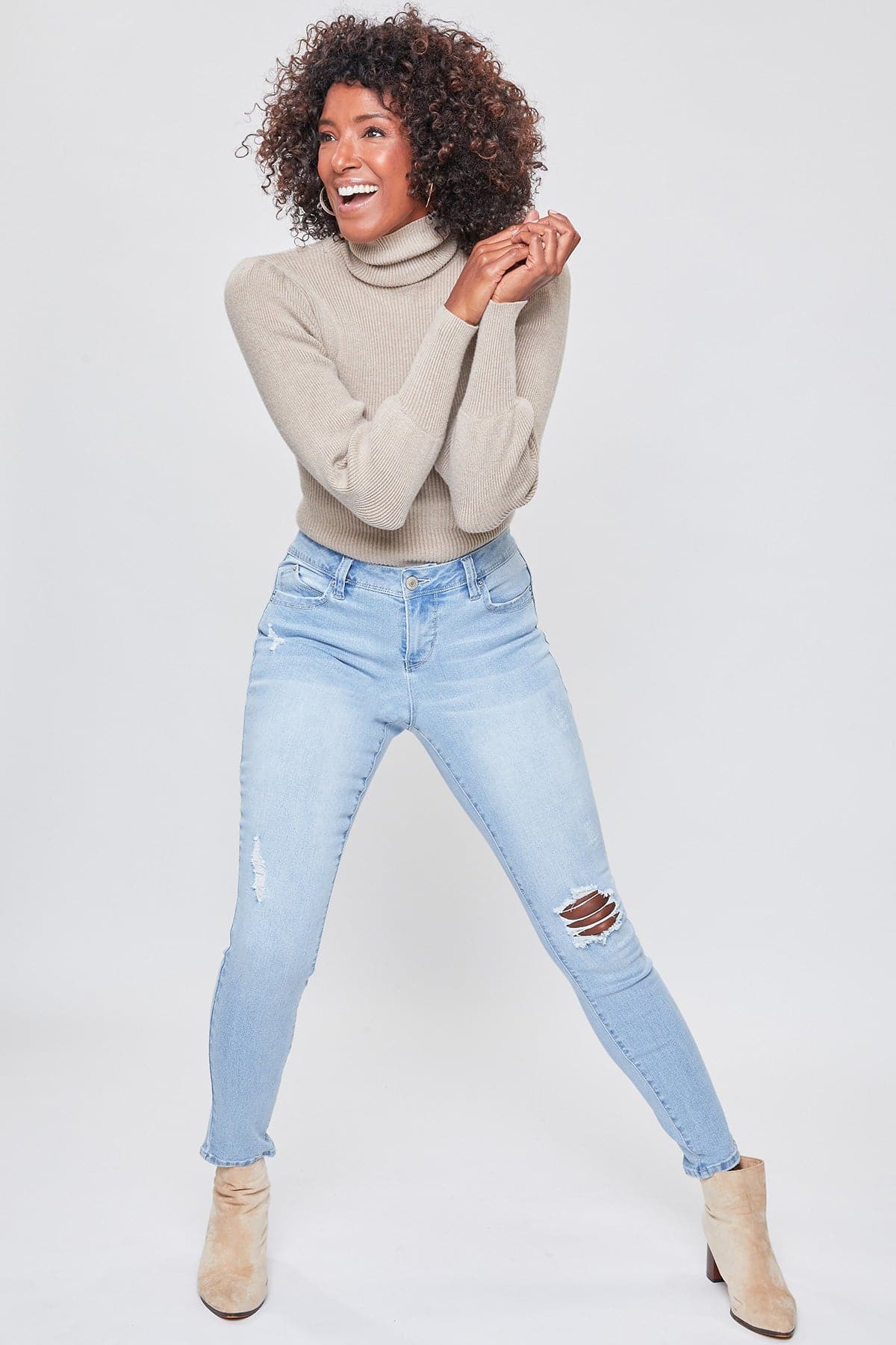 Women's WannaBettaButt  Mid Rise Regular Hem Skinny Sustainable Jean