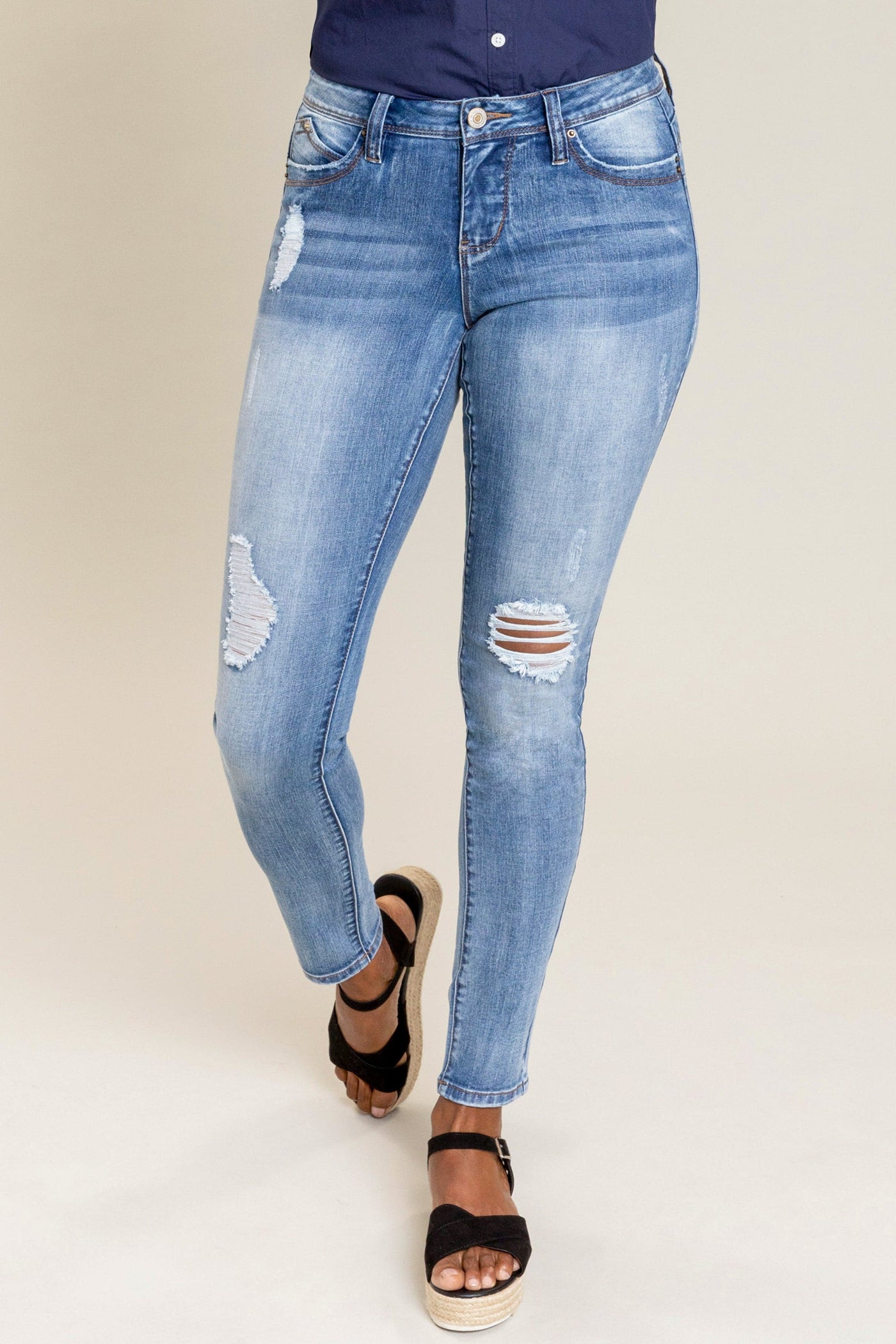 Women's WannaBettaButt Skinny Jean With Regular Hem