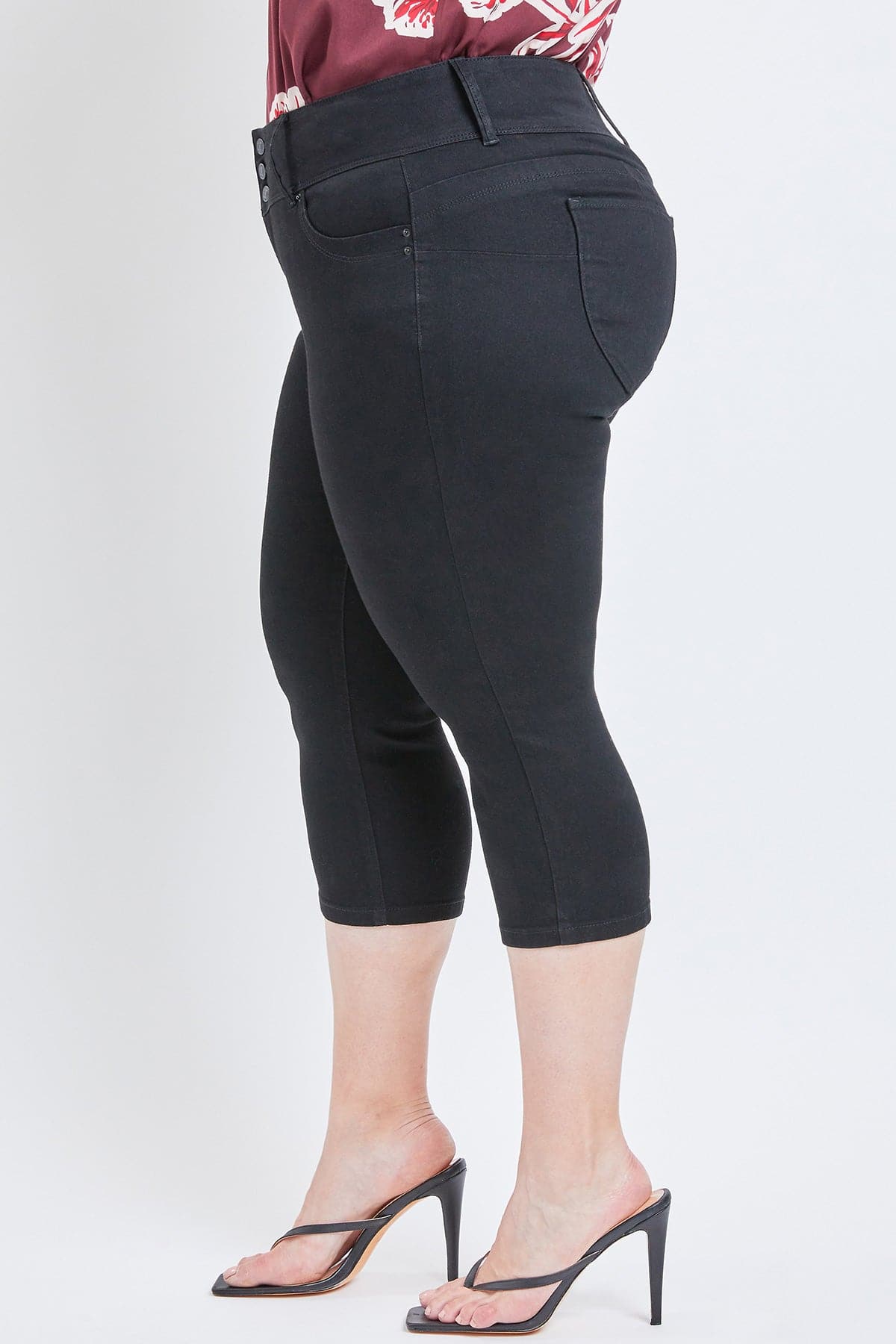 Women's Plus Size WannaBettaButt  Cropped  3-Button Capri Sustainable