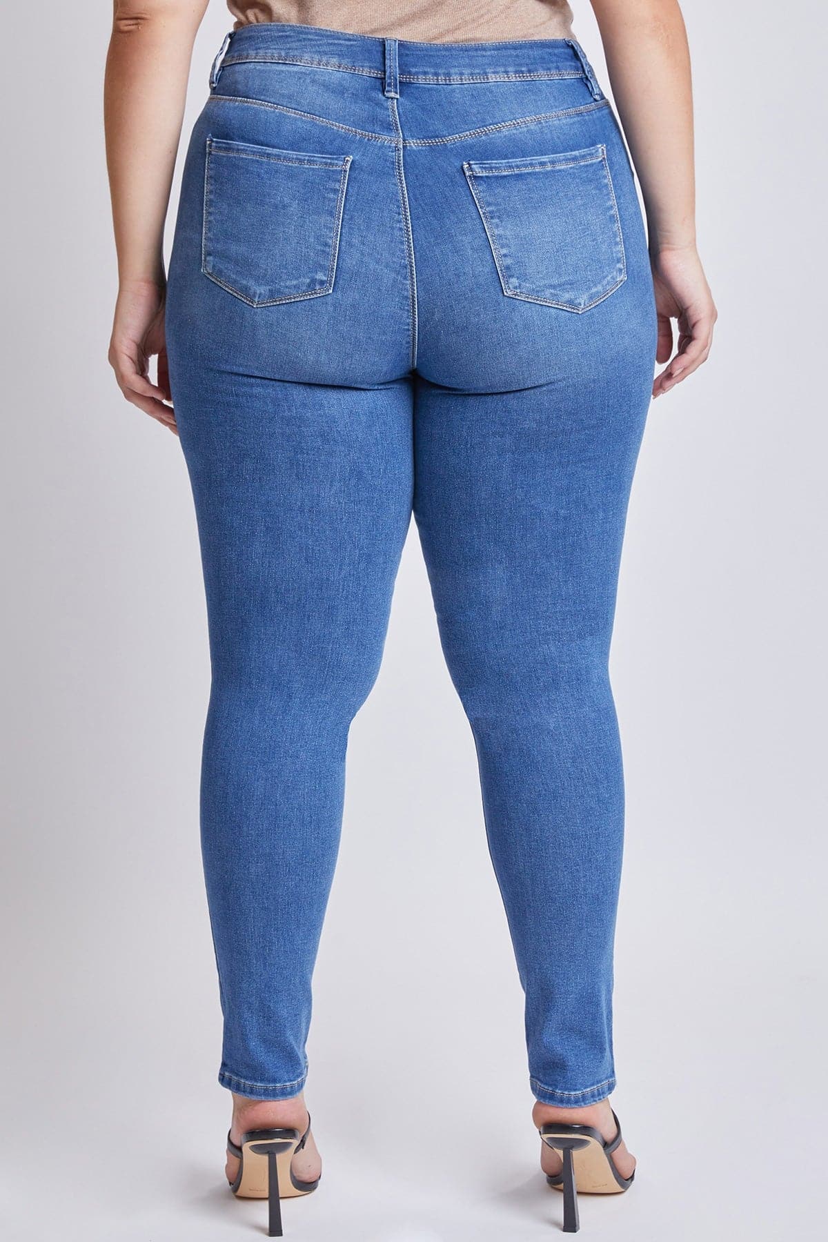 Women's Plus Size Essential High Rise Skinny Jean